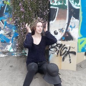 Meet your Posher, Phoebe